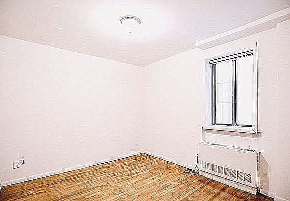 4th image of 221 E 33rd St APT 4C