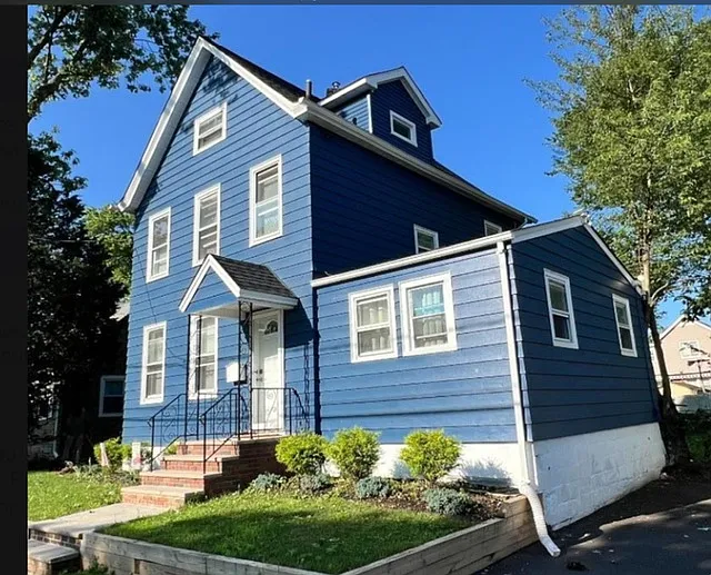 426 Willow Ave #2