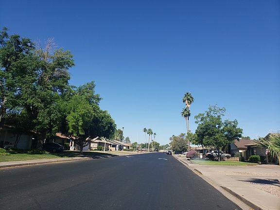 4th image of 2519 E Balboa Dr