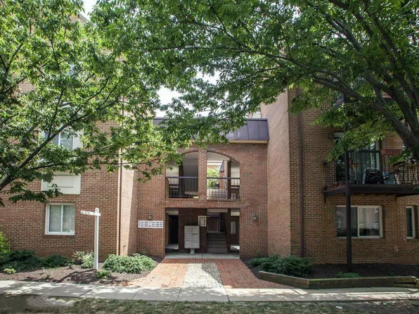 1109 N Taylor St #C, Arlington, VA 22201