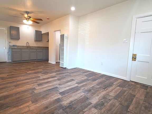 3rd image of 835 W Beach Ave #193