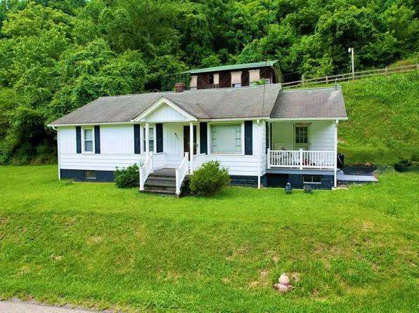 677 Buckeye Hollow Rd, Saltville, VA 24370