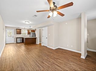 E Knollwood Cir - 1560, Clarksville, TN 37043