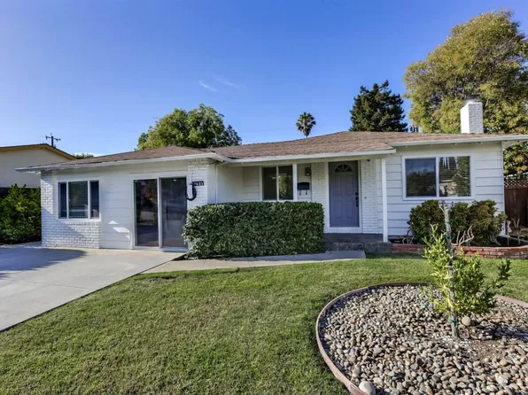 7433 Rollingdell Dr, Cupertino, CA 95014