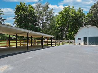 747 New Deal Potts Rd, Cottontown, TN 37048
