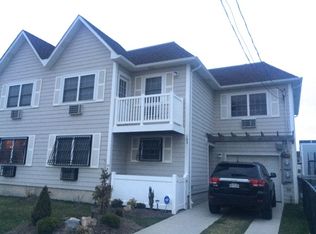 104 Beach 62nd St, Arverne, NY 11692