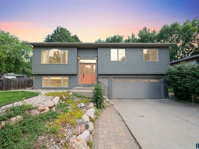 5008 W 49th St, Sioux Falls, SD, 57106