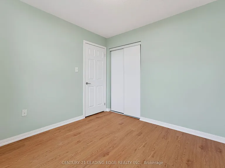 64 Ferguson St — Photo 34