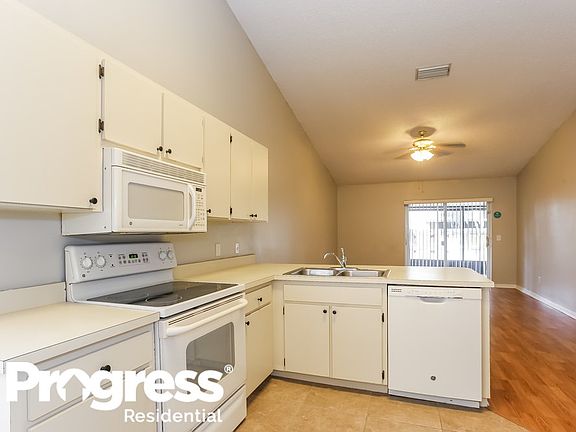 5th image of 1106 Hardwood Dr