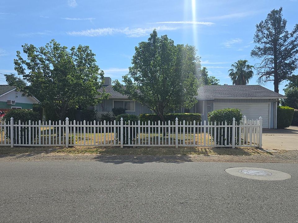 1st image of 2803 Larkspur Ln