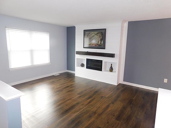 Formal Living Room W/ fireplace