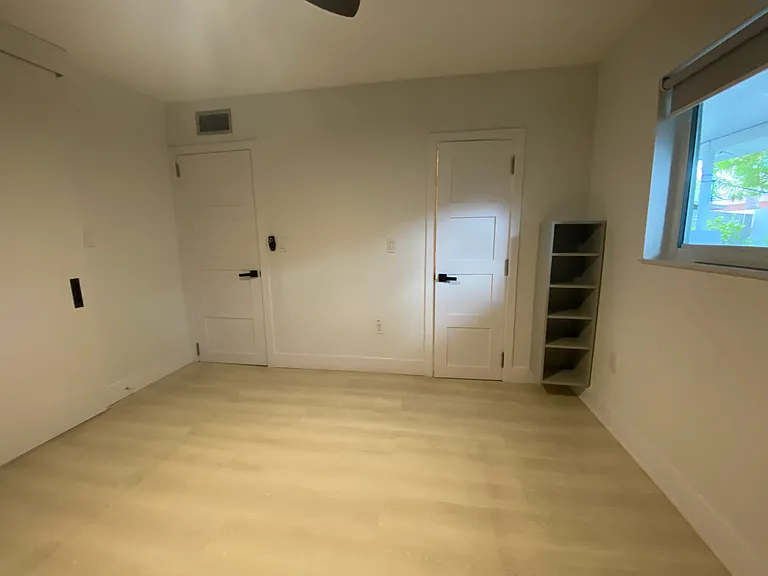 2043 SW 103rd Ct — Photo 12