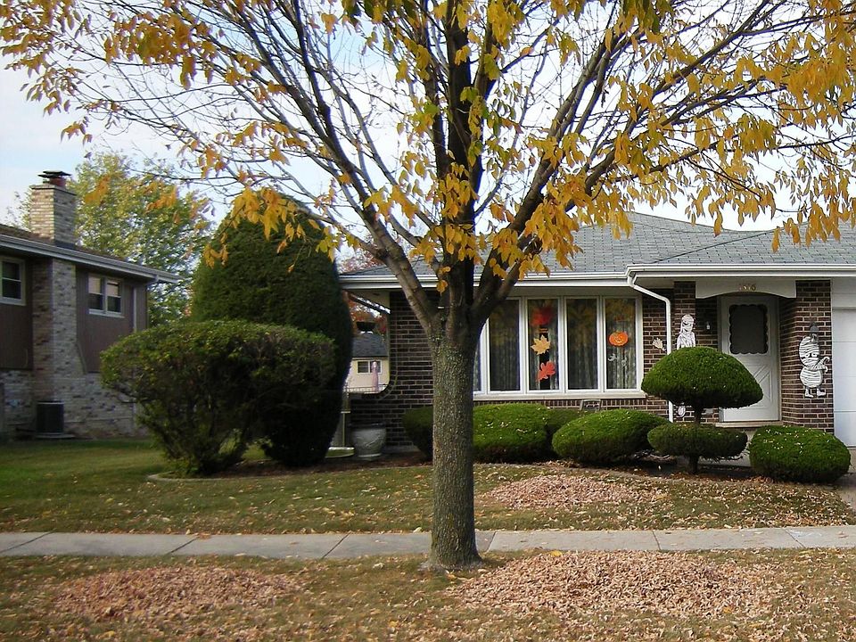 2nd image of 1316 Hawkins Ave
