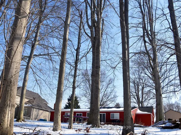 994 Haist St, Pelham, ON L0S 1E4