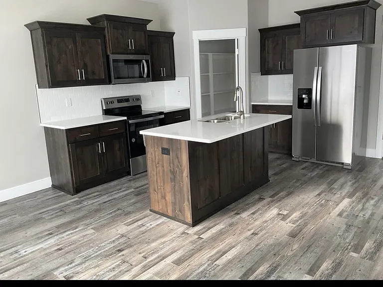 3538 E 107 N — Photo 1