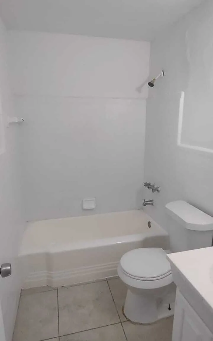 101 NW 29 Ave # 3 (6A) - 1 — Photo 3