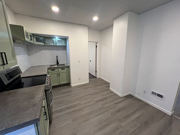 2nd image of 3027 W Mount Vernon Ave #3027A