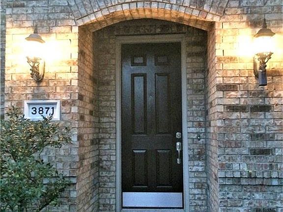 2nd image of 3871 Guadalupe Ln