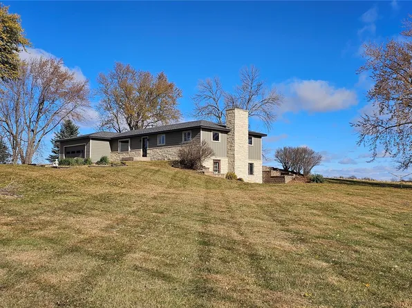 4065 Labarge Rd, Central City, IA 52214