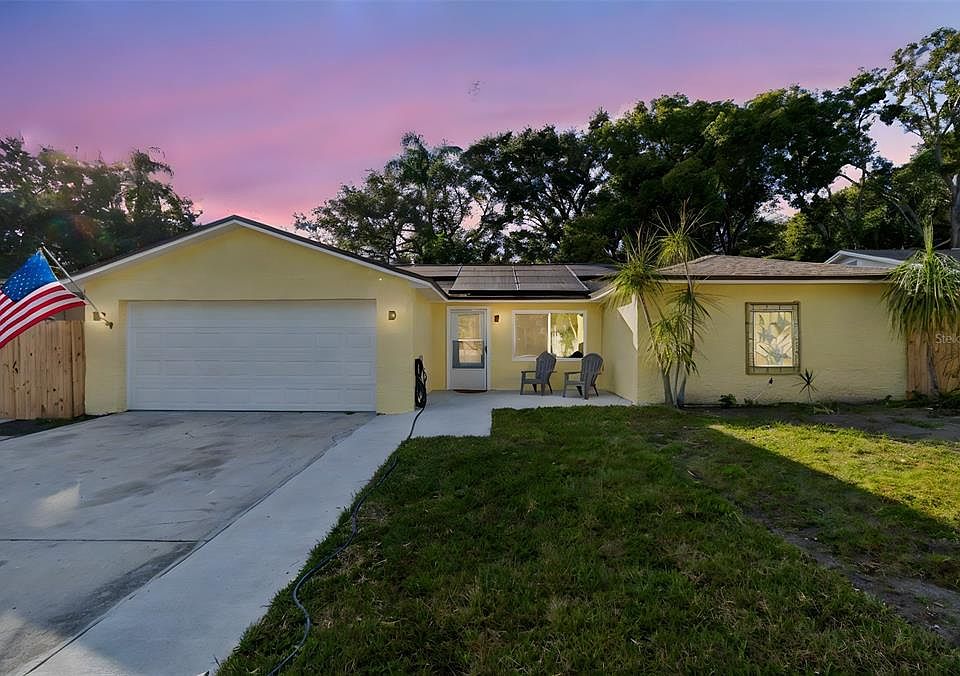 1st image of 2195 GLEN DRIVE