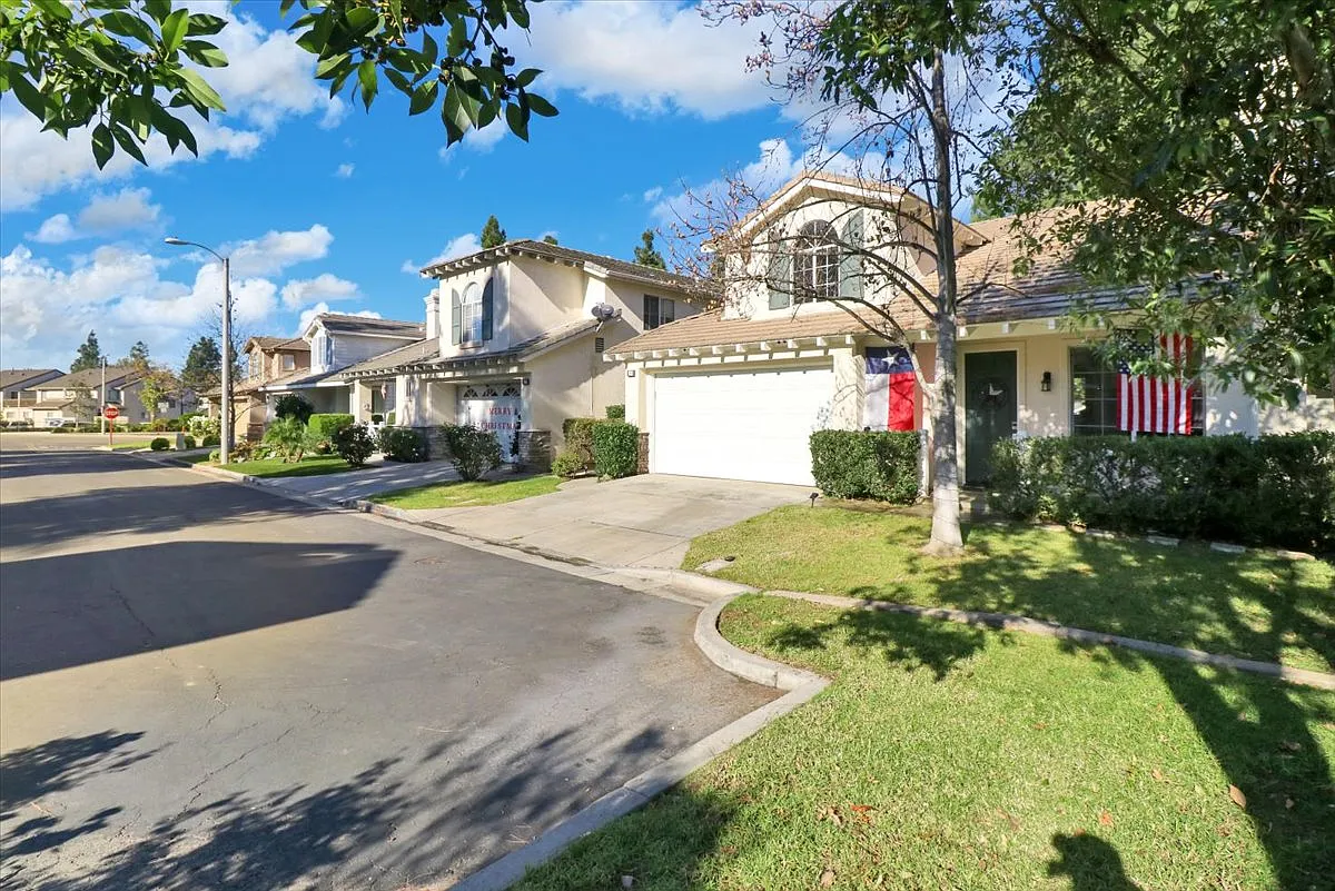 4 bed, 1875 sqft, $5,500 — Photo 2