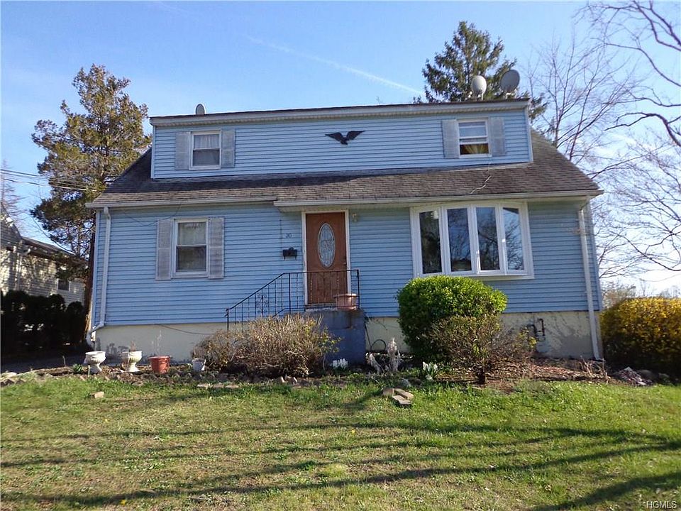 2nd image of 20 W Hickory St