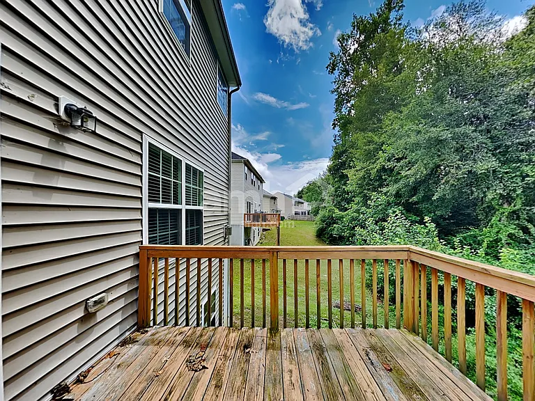1525 Essexwood Dr — Photo 20