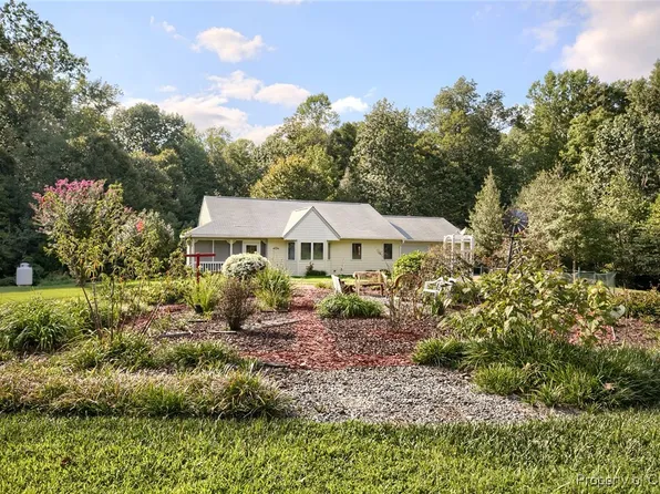 4182 Owls Nest Ln, Gloucester, VA 23061
