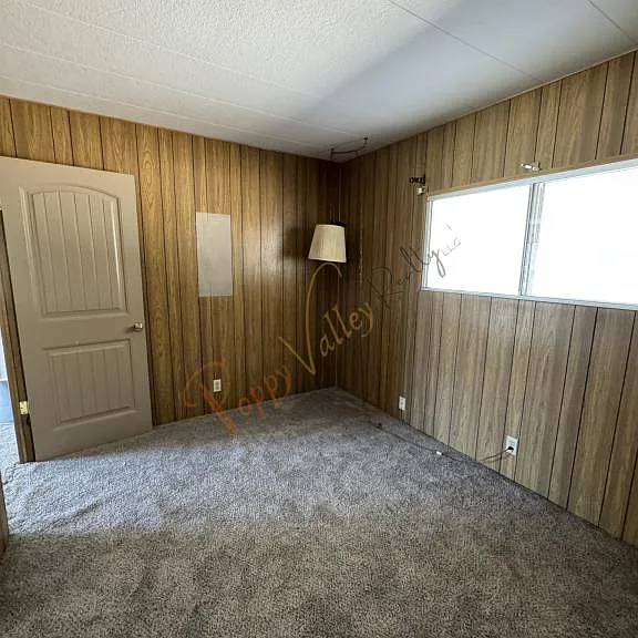 2380 Carver Ave — Photo 6