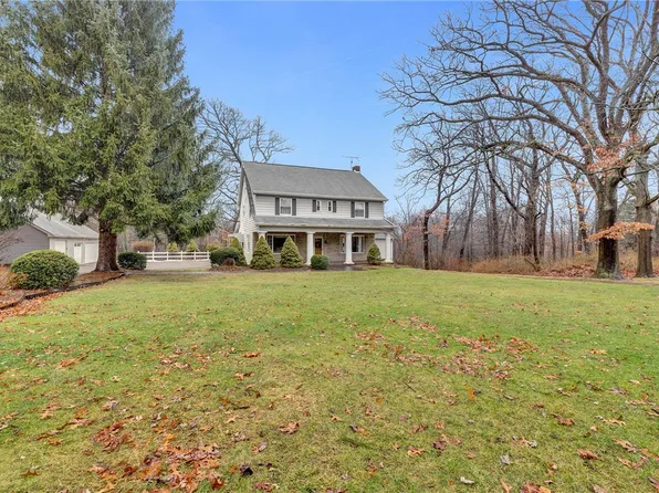 228 Oakville Rd, Beaver Falls, PA 15010