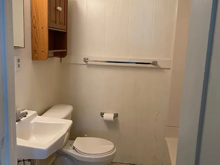 38 Railroad St — Photo 14
