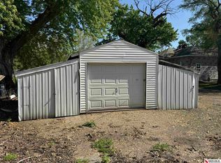 206 W 4th St, Fairbury, NE 68352