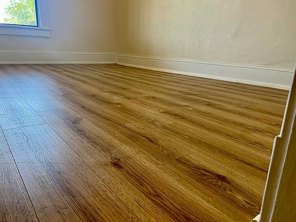 5th image of 3219 E Missouri Ave #1-4