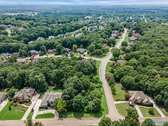 3rd image of 125 Cheekwood Dr