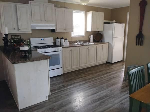 2nd image of 4601 W Currant Ct