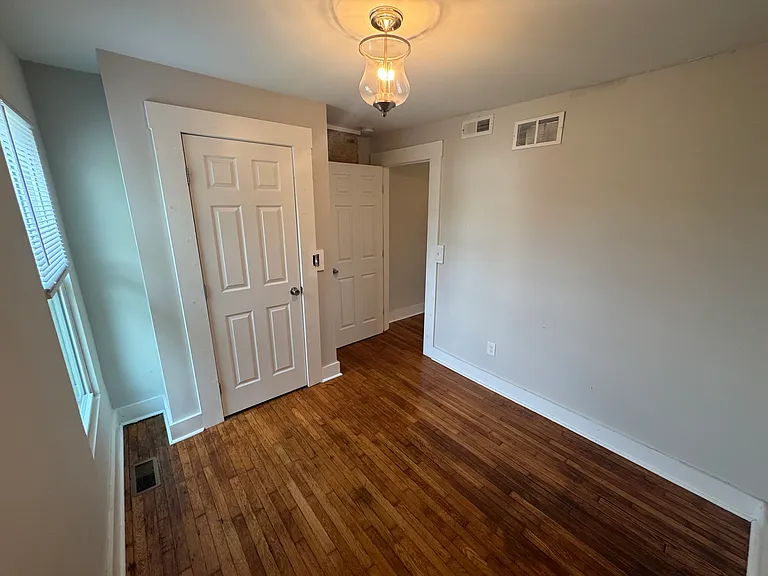 1573 E Rich St — Photo 13