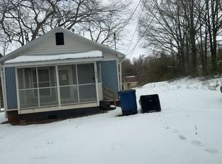 1442 School St, Statesville, NC 28677