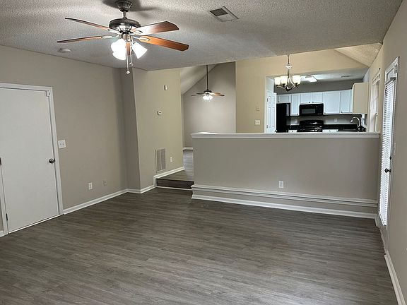 4th image of 6558 Pole Creek Dr