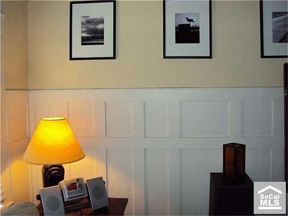 5th image of 909 Newport Ave