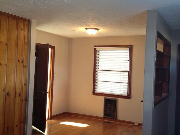 3rd image of 1904 Nickerson Ave