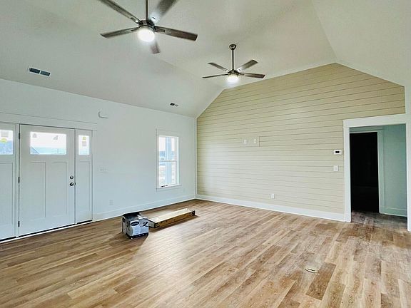 2nd image of 499 N Trotman Road