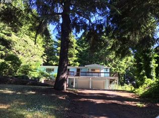 62363 Crown Point Rd, Coos Bay, OR 97420