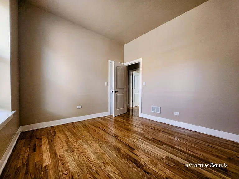 6343 S Elizabeth St #2F — Photo 8