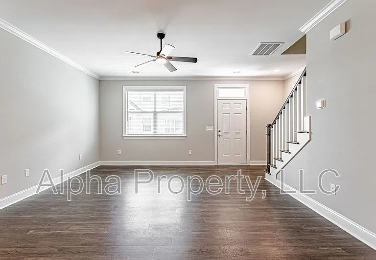 18 Alderly Way — Photo 4