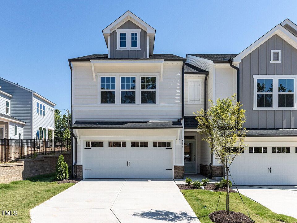 1st image of 2109 Royal Amber Ct #19