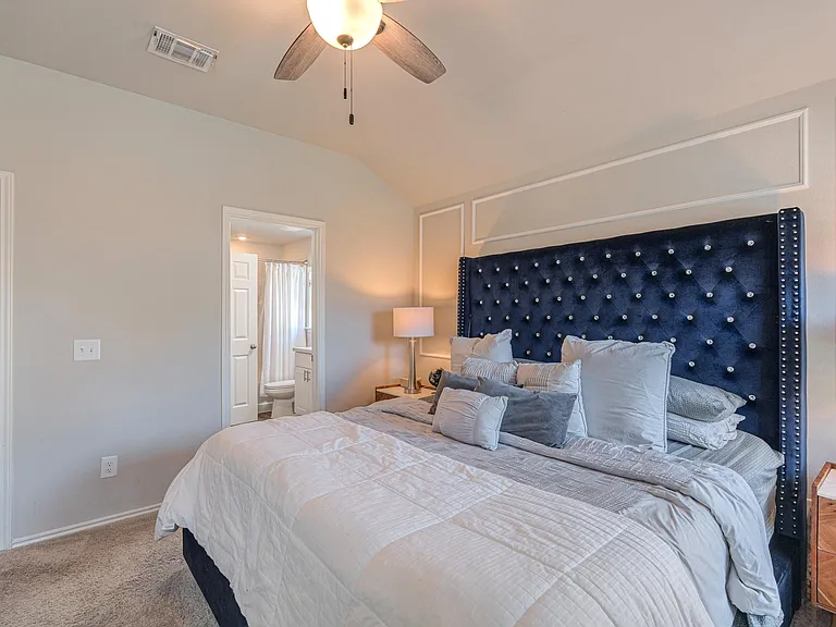 26106 Halwell Manor Ln — Photo 18