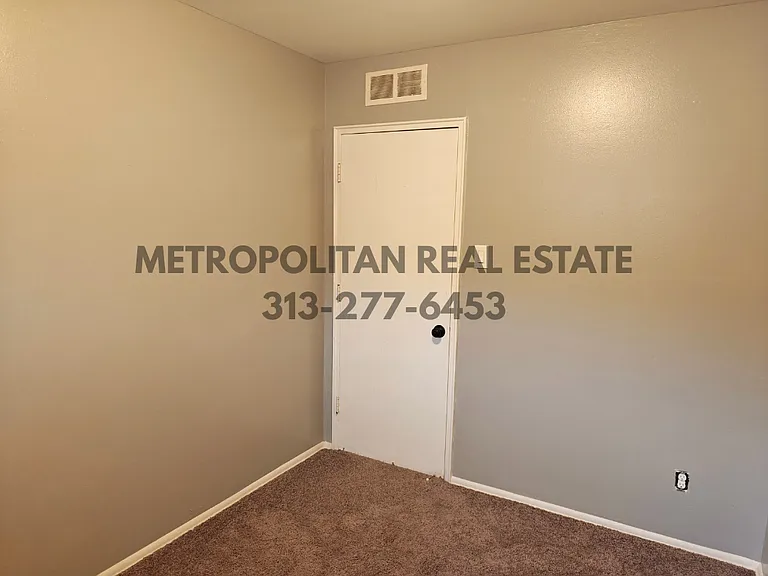 26680 Penn St — Photo 7