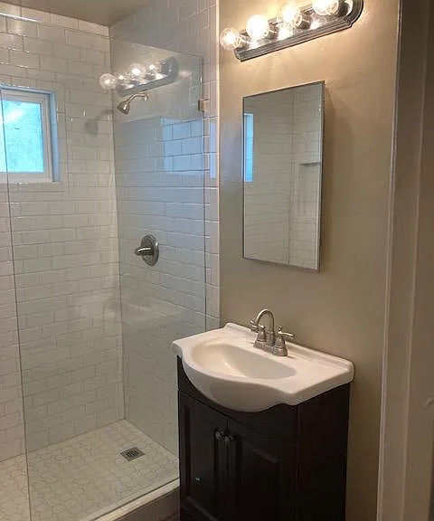 1134 Azusa St — Photo 4