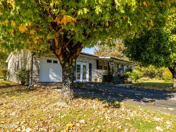 114 Verdun Rd, Oneida, TN 37841