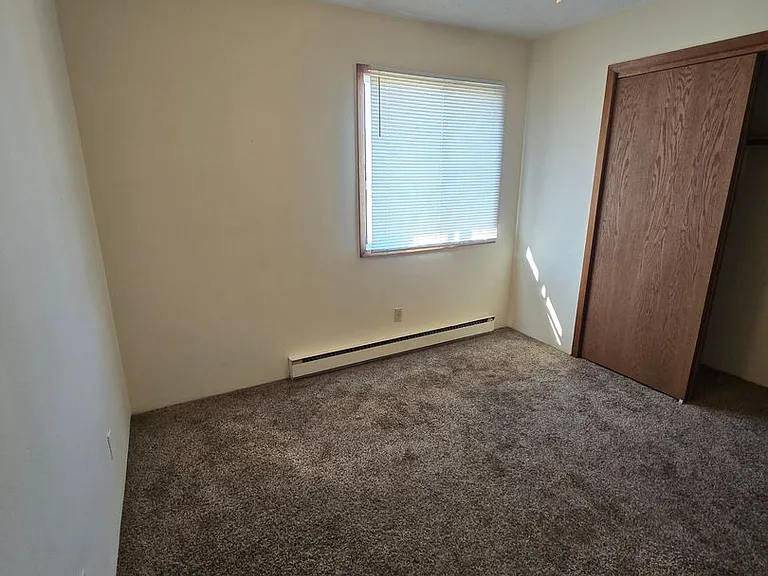 2100 Grand Ave — Photo 20